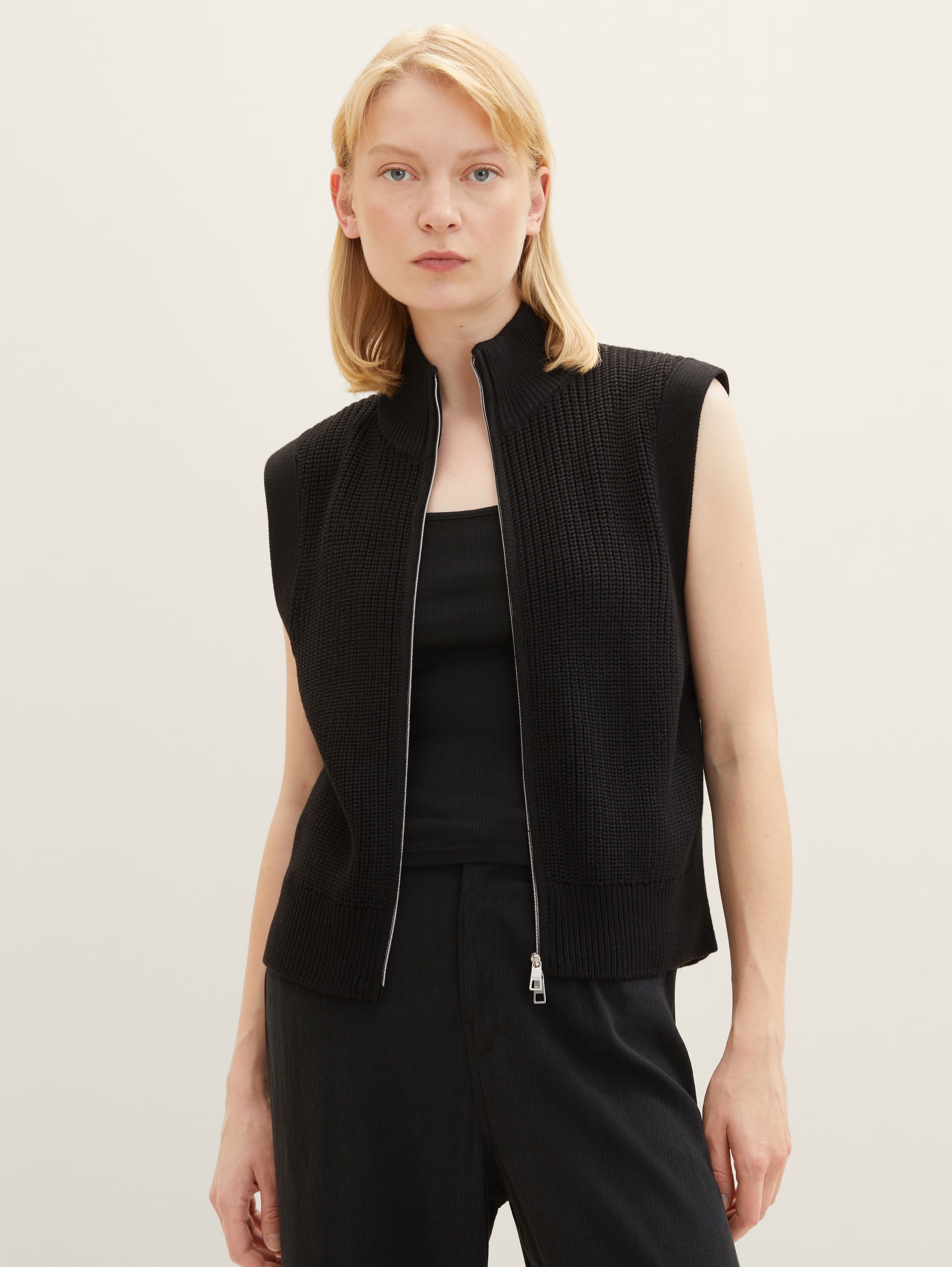 Tom Tailor Knitted vest - Photo 1